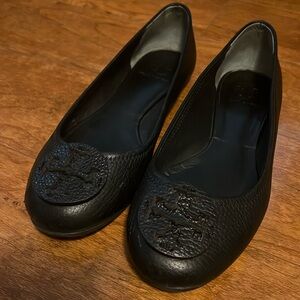 Tory Burch, black logo, leather flats